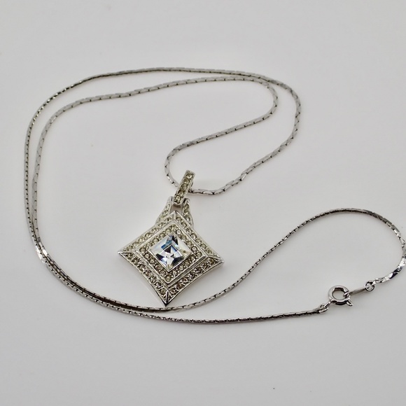 Crown Trifari Signed Square Silver Tone Rhinestone Pendant on Serpentine Chain 2 - Picture 10 of 13